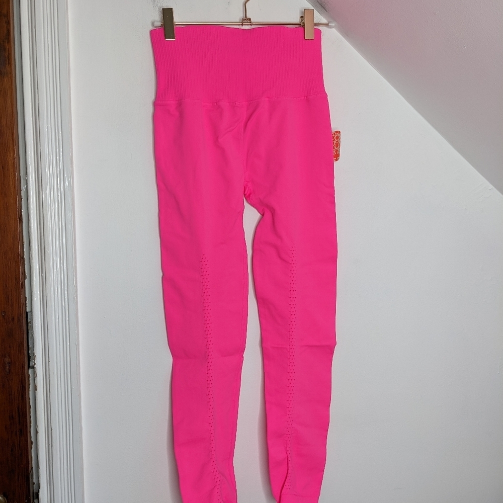 FREE PEOPLE MOVEMENT Tropical Pink High-Rise 7/8 Length Good Karma Leggings NEW - Picture 4 of 6